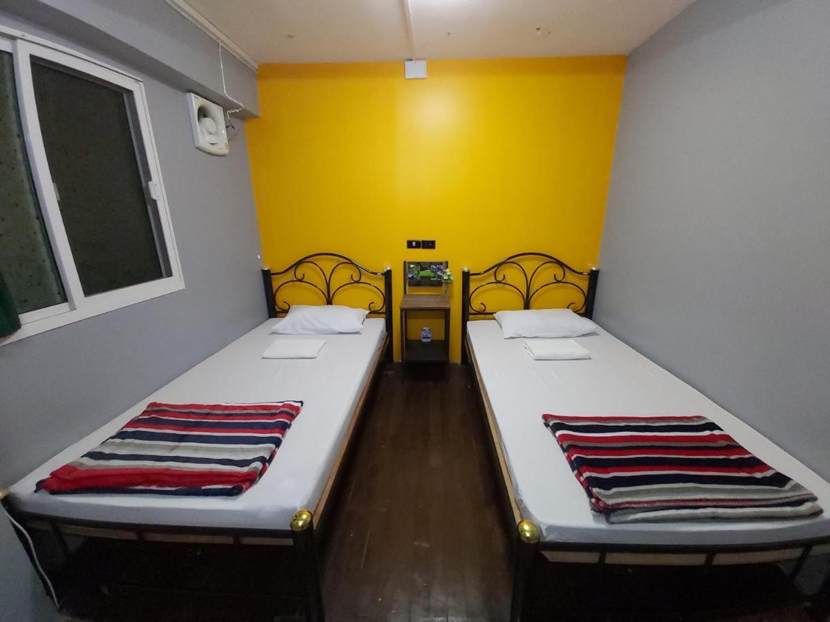 Yellow Flower Hostel 清莱 客房 照片